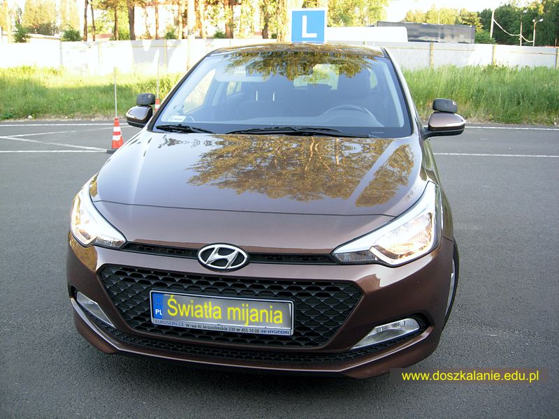 Sprawdzenie Działania Świateł Zewnętrznych W Hyundaiu